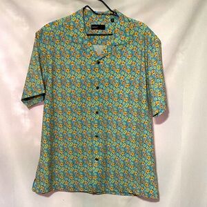 QUIETI PERFORMANCE BUTTON UP SHIRT MENS SIZE XL BLUE WITH FLORAL PRINT EUC CLEAN